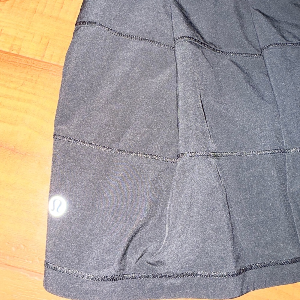 Pristine Lululemon Black Pace Rival Skirt *4-way Stretch 2 Size:8 - Picture 9 of 14
